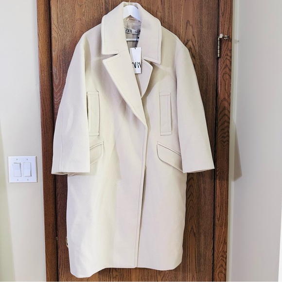 Zara Oversized Vanilla Cream Coat - Picture 4 of 12